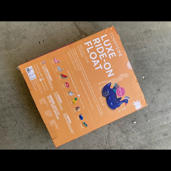 Luxe Ride On Peacock Float - Sunny Life - Picture 5 of 5